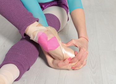 Кинезиотейпирование в неврологии. Особенности тейпирования нерва в зависимости от локализации болевых ощущений.
